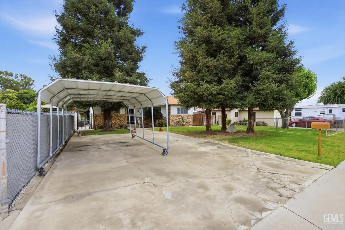 1623 LISLE STREET, Bakersfield, CA 93308 - #1