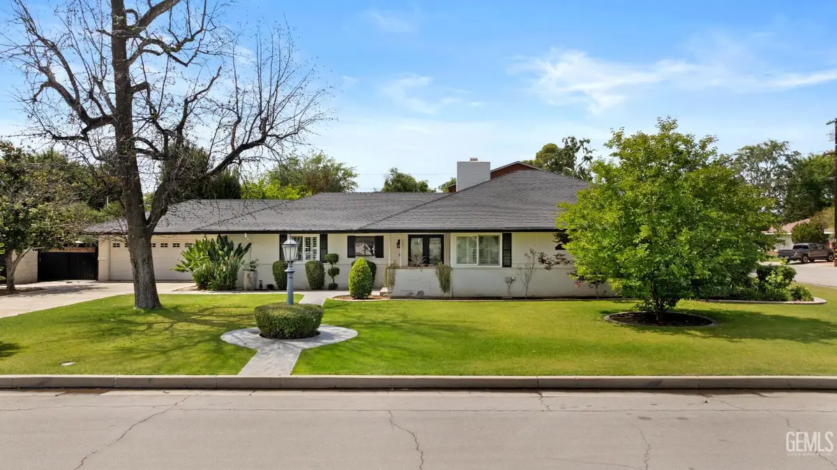 2445 SPRUCE STREET, Bakersfield, CA 93301 - #1