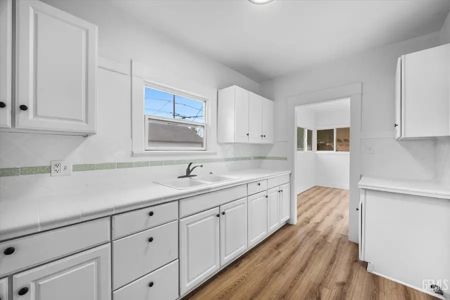 600 OLIVE STREET, Bakersfield, CA 93304 - #3
