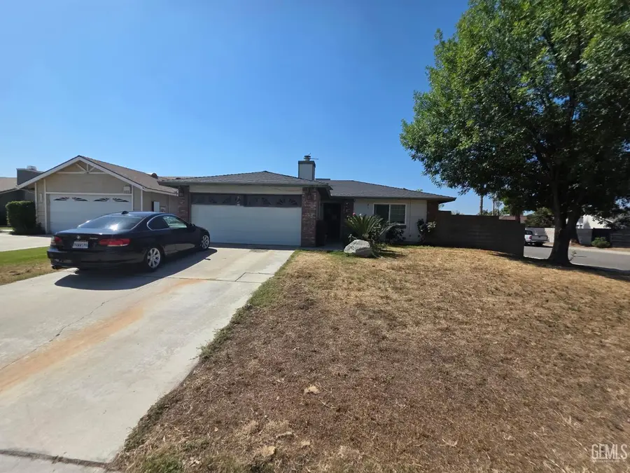 1009 FAIRVIEW ROAD, Bakersfield, CA 93307 - #2