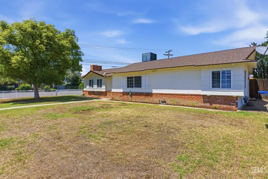 4108 WOOD LANE, Bakersfield, CA 93309 - #2