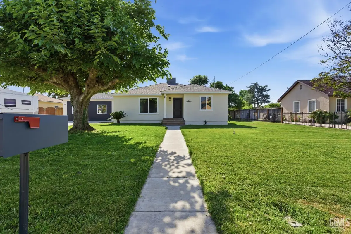 217 GARNSEY AVENUE, Bakersfield, CA 93309 - #1