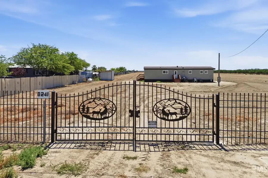 8241 AVENUE 28, Earlimart, CA 93219 - #2