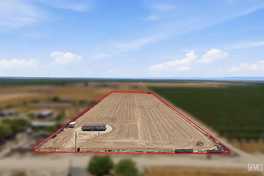 8241 AVENUE 28, Earlimart, CA 93219 - #3