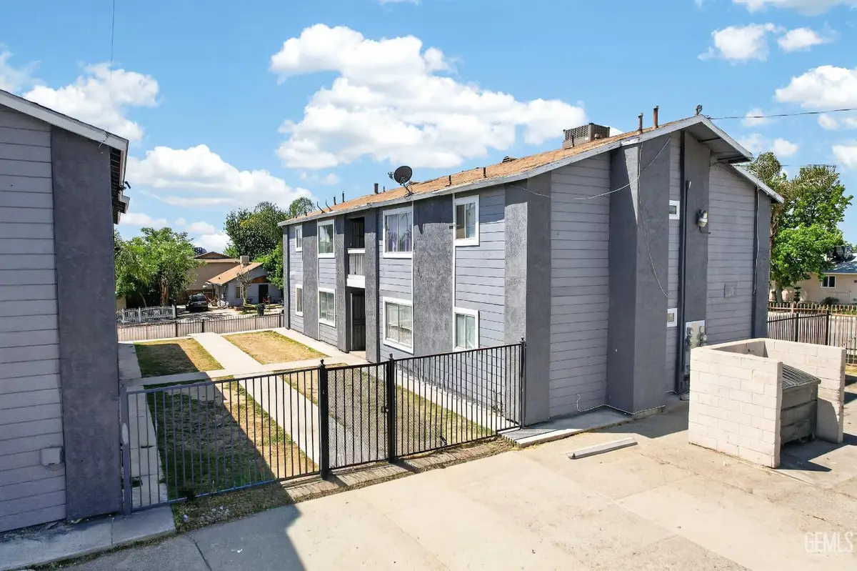 1300 FLOWER STREET, Bakersfield, CA 93305 - #1
