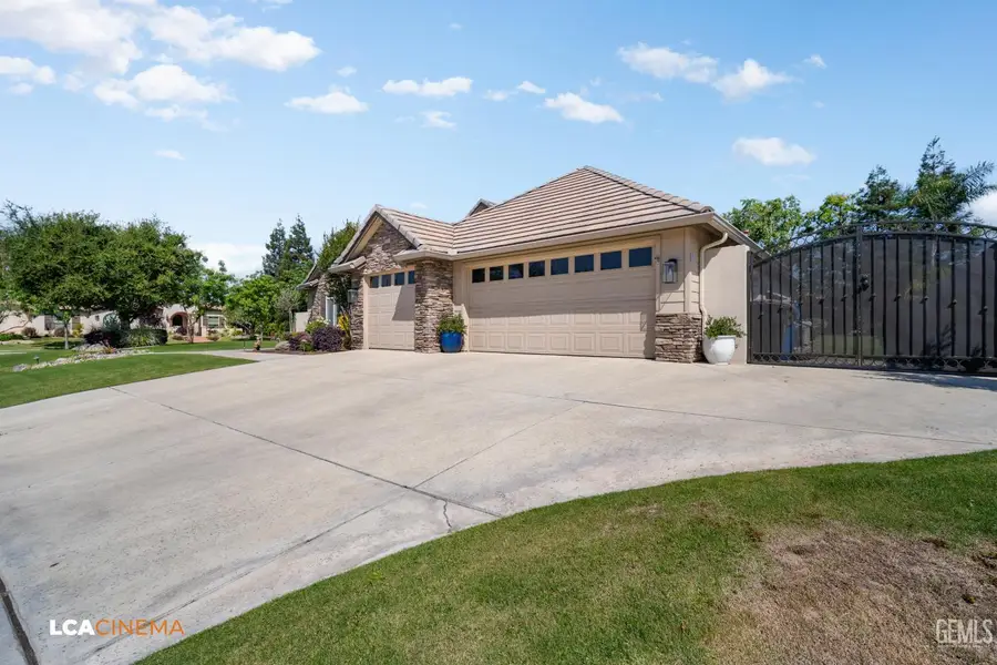 10808 QUEENSBURY DRIVE, Bakersfield, CA 93312 - #2