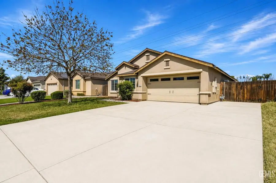 9102 WHITMAN AVENUE, Bakersfield, CA 93311 - #2