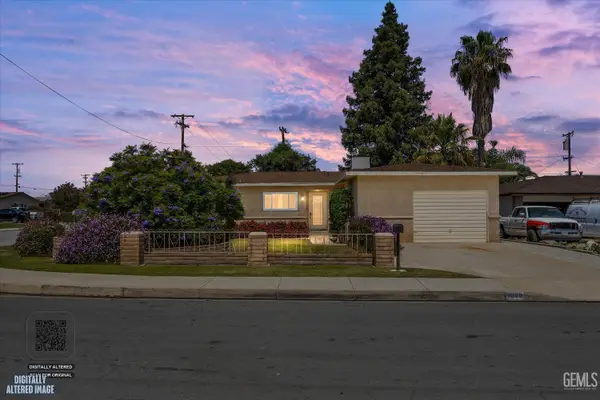 1020 ROBERTS LANE, Bakersfield, CA 93308