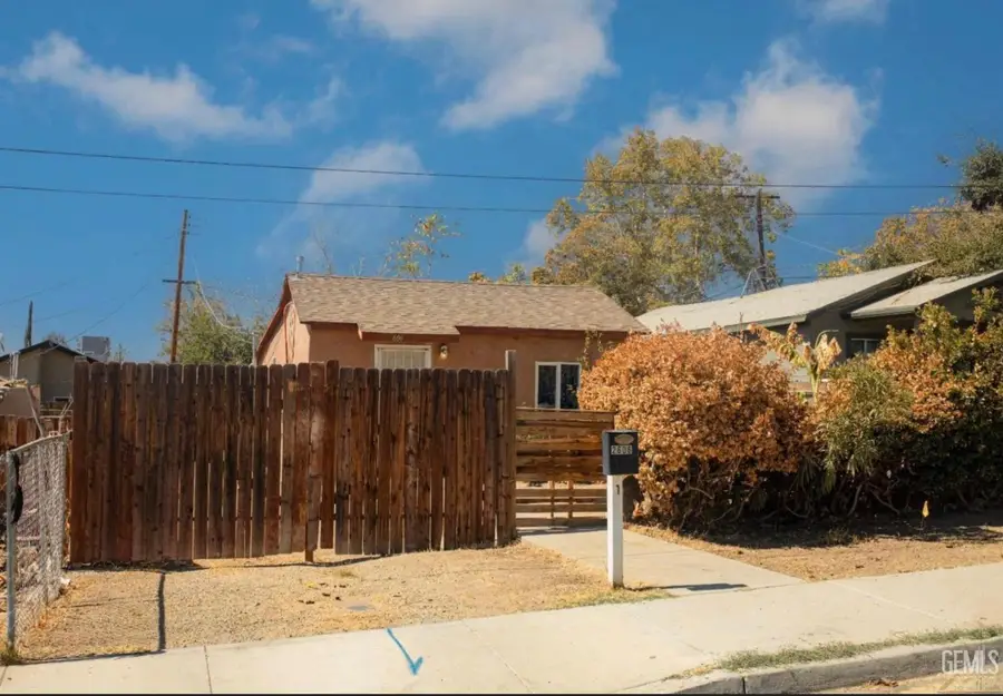 2606 N BAKER STREET, Bakersfield, CA 93305 - #2