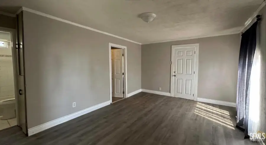 2606 N BAKER STREET, Bakersfield, CA 93305 - #3