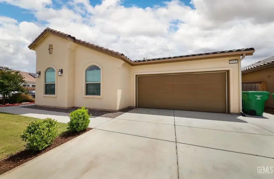 9211 WILLOW TERRACE DRIVE, Shafter, CA 93263 - #2