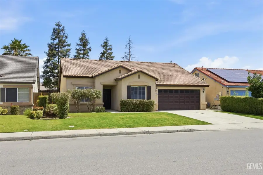 10110 PYRAMID PEAK DRIVE, Bakersfield, CA 93311 - #2