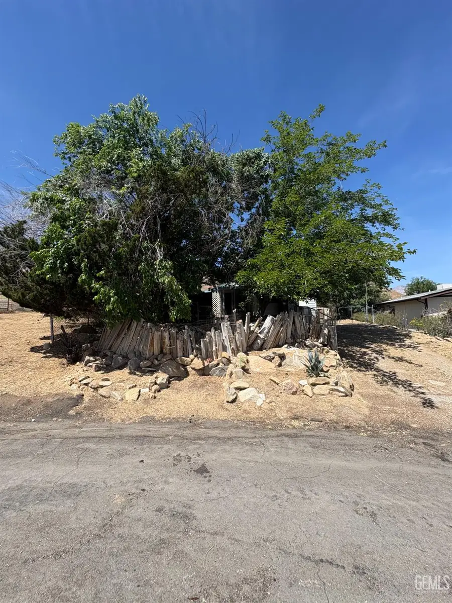 4543 JOSHUA DRIVE, Mountain Mesa, CA 93240 - #2