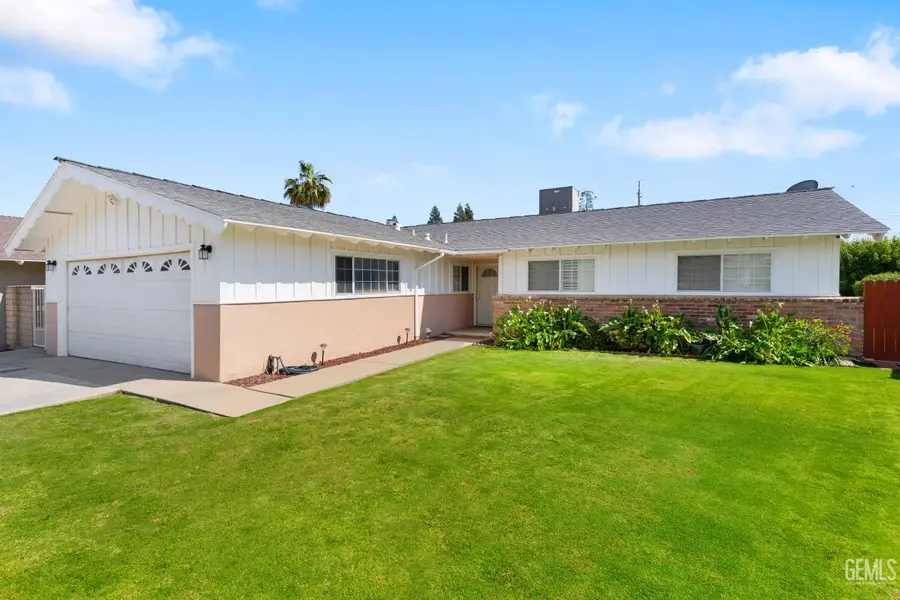 2715 CLEMSON COURT, Bakersfield, CA 93306 - #2