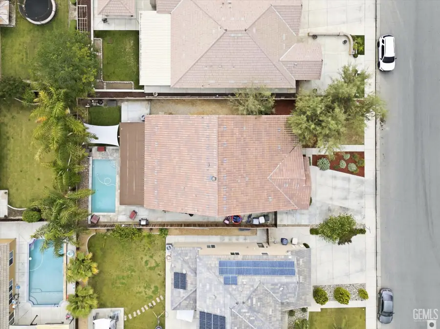 9905 DUTCHMAN PEAK LANE, Bakersfield, CA 93311 - #3
