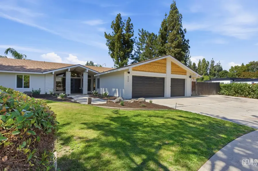 820 FERDINAND COURT, Bakersfield, CA 93309 - #3