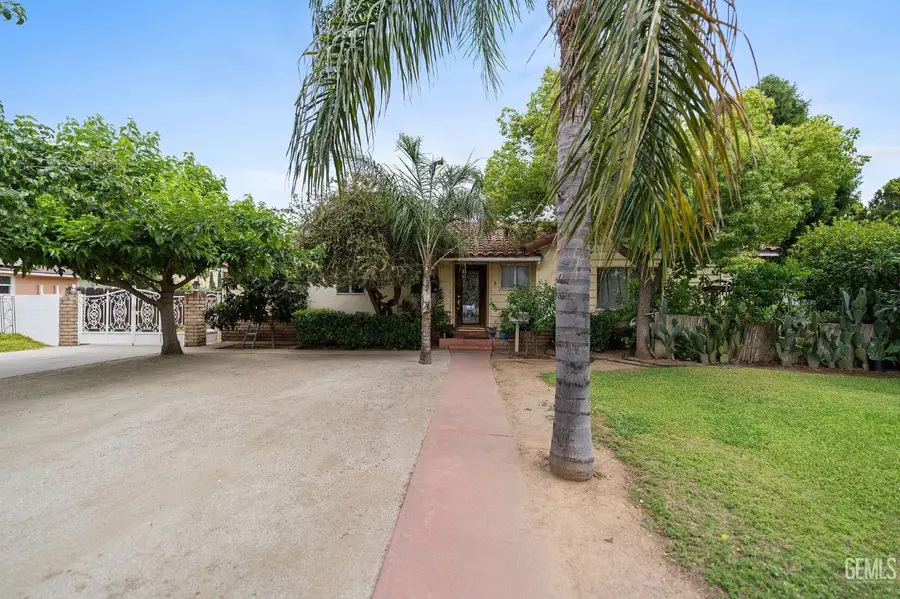 466 SYCAMORE AVENUE, Lindsay, CA 93247 - #2