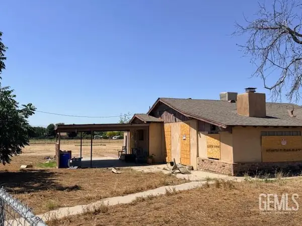 747 E CASA LOMA DRIVE, Bakersfield, CA 93307