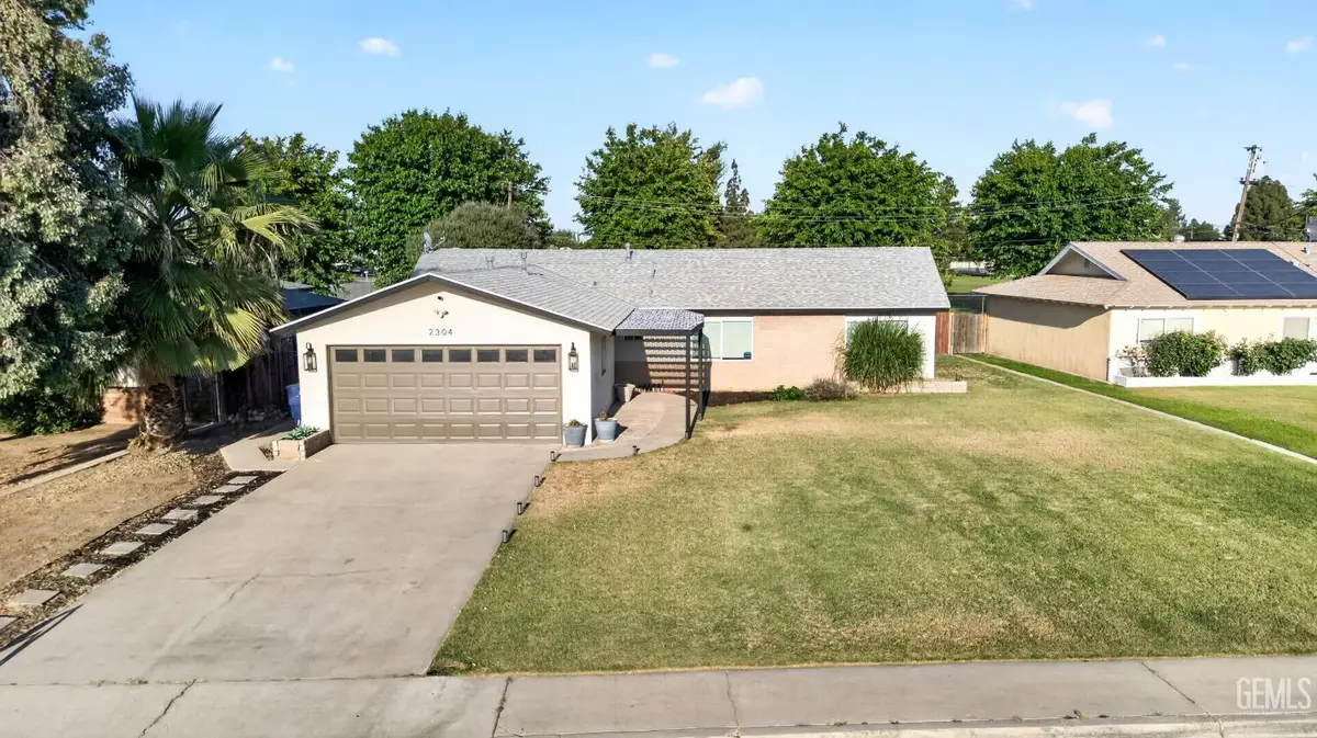 2304 SANDPIPER ROAD, Bakersfield, CA 93309 - #1