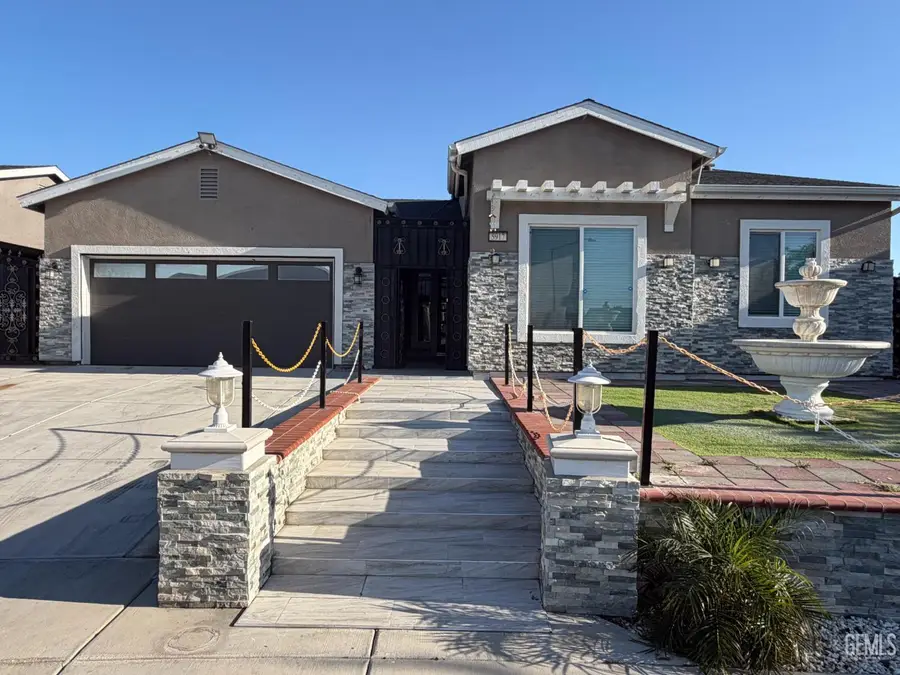 5917 HAWTHORN TREE LANE, Bakersfield, CA 93313 - #2