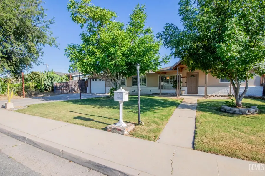 2901 KAIBAB AVENUE, Bakersfield, CA 93306 - #2