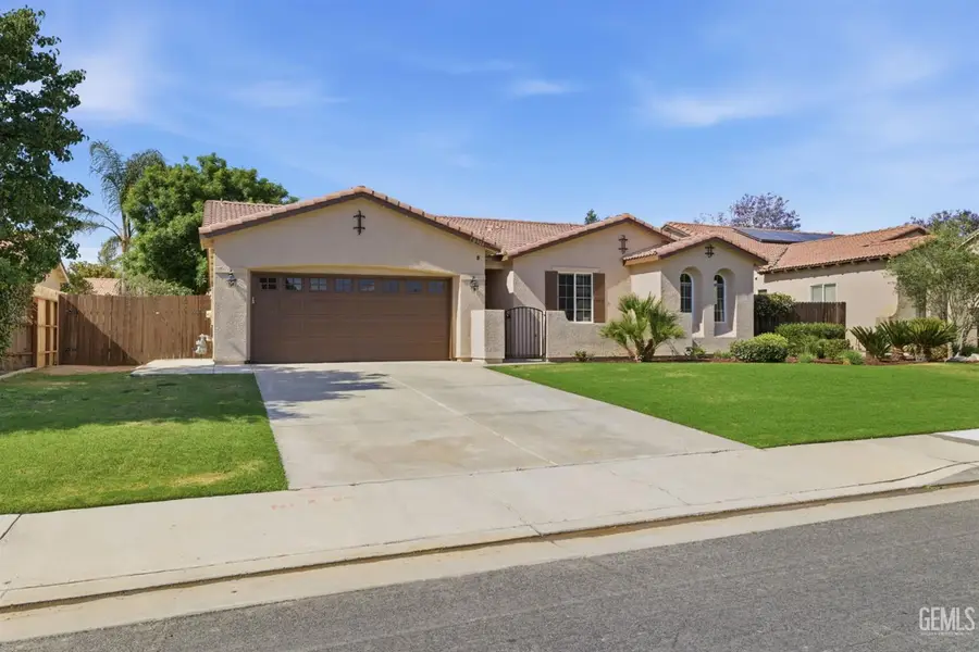 10904 LEWELLING STREET, Bakersfield, CA 93312 - #2