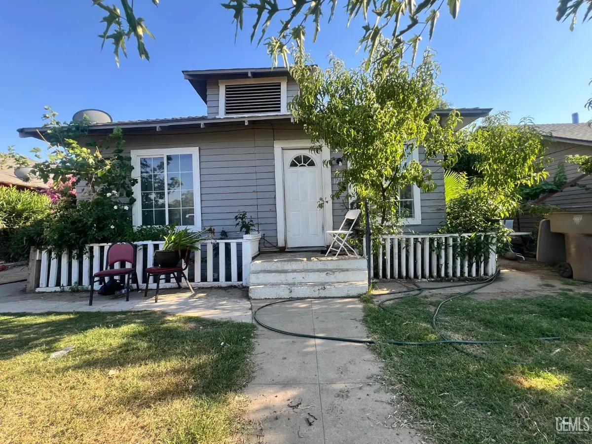 1215 OREGON STREET, Bakersfield, CA 93305 - #1