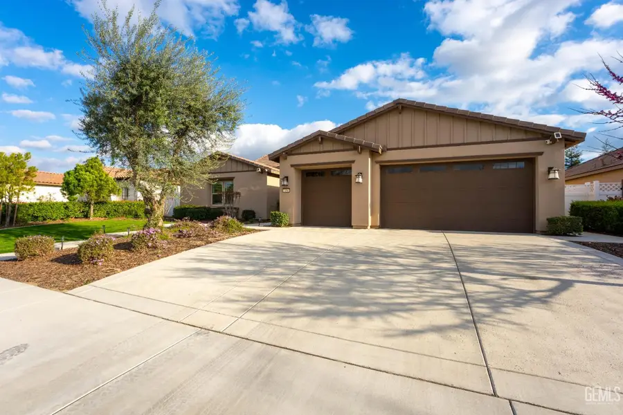 13503 STONETHWAITE LANE, Bakersfield, CA 93311 - #2