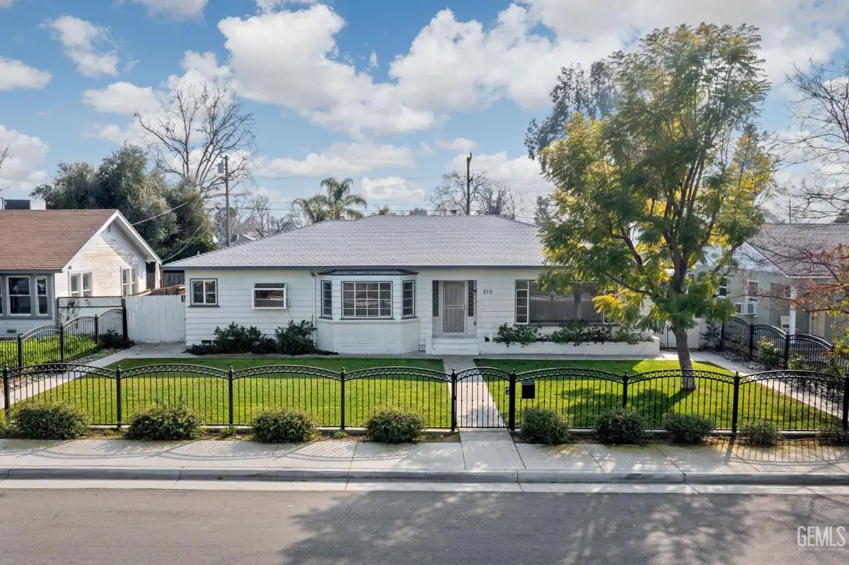 215 JEFFERSON STREET, Bakersfield, CA 93305 - #1