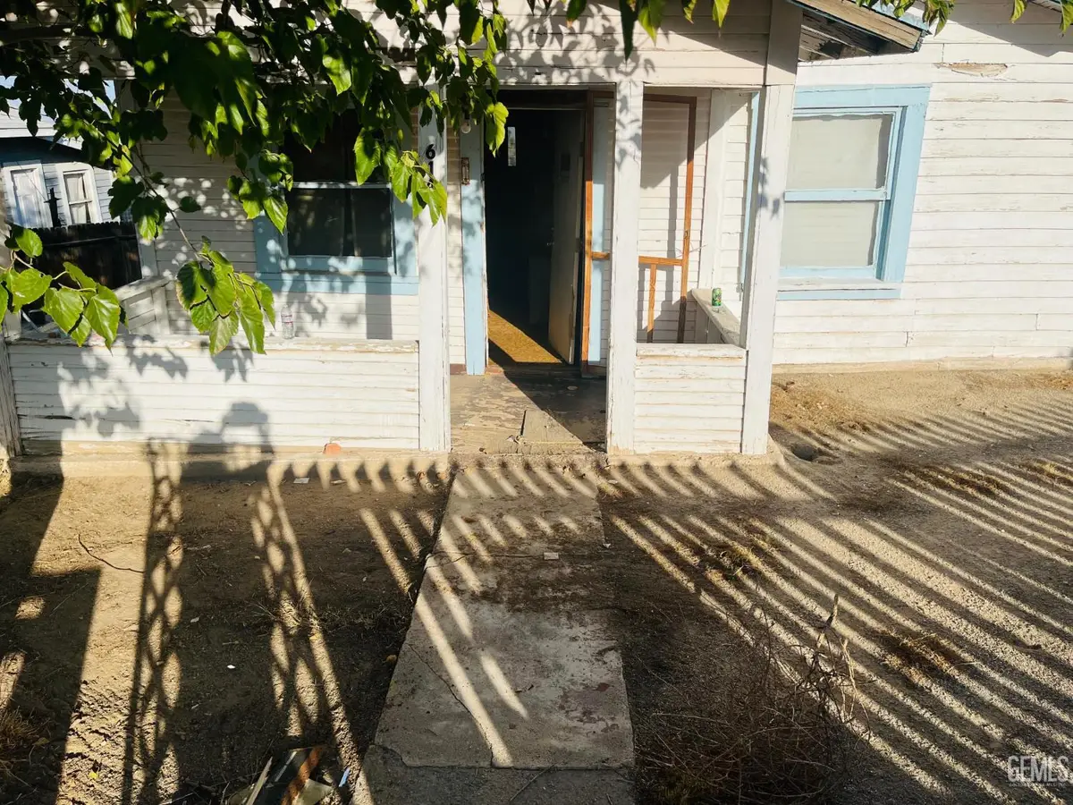 614 SHATTUCK AVENUE, Taft, CA 93268 - #1