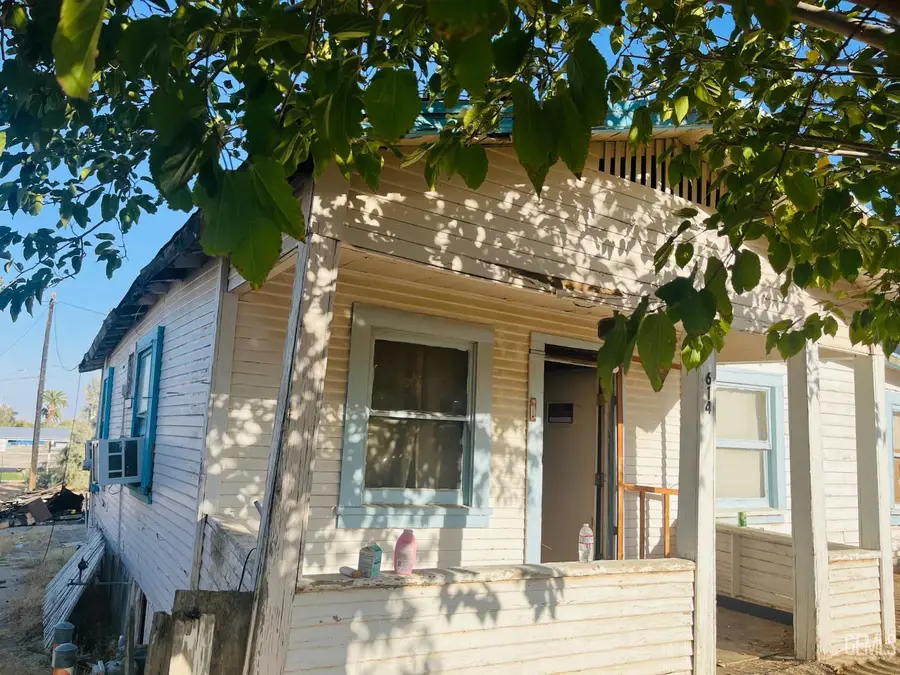 614 SHATTUCK AVENUE, Taft, CA 93268 - #2