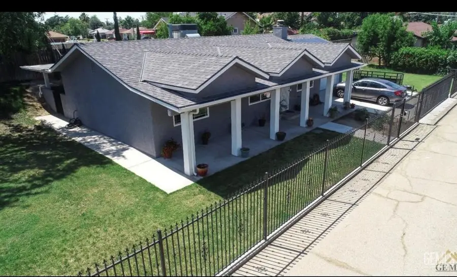 1105 S OLEANDER AVENUE, Bakersfield, CA 93304 - #2