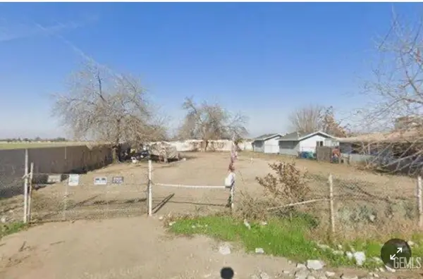 7700 MIDDLETON LANE, Lamont, CA 93241