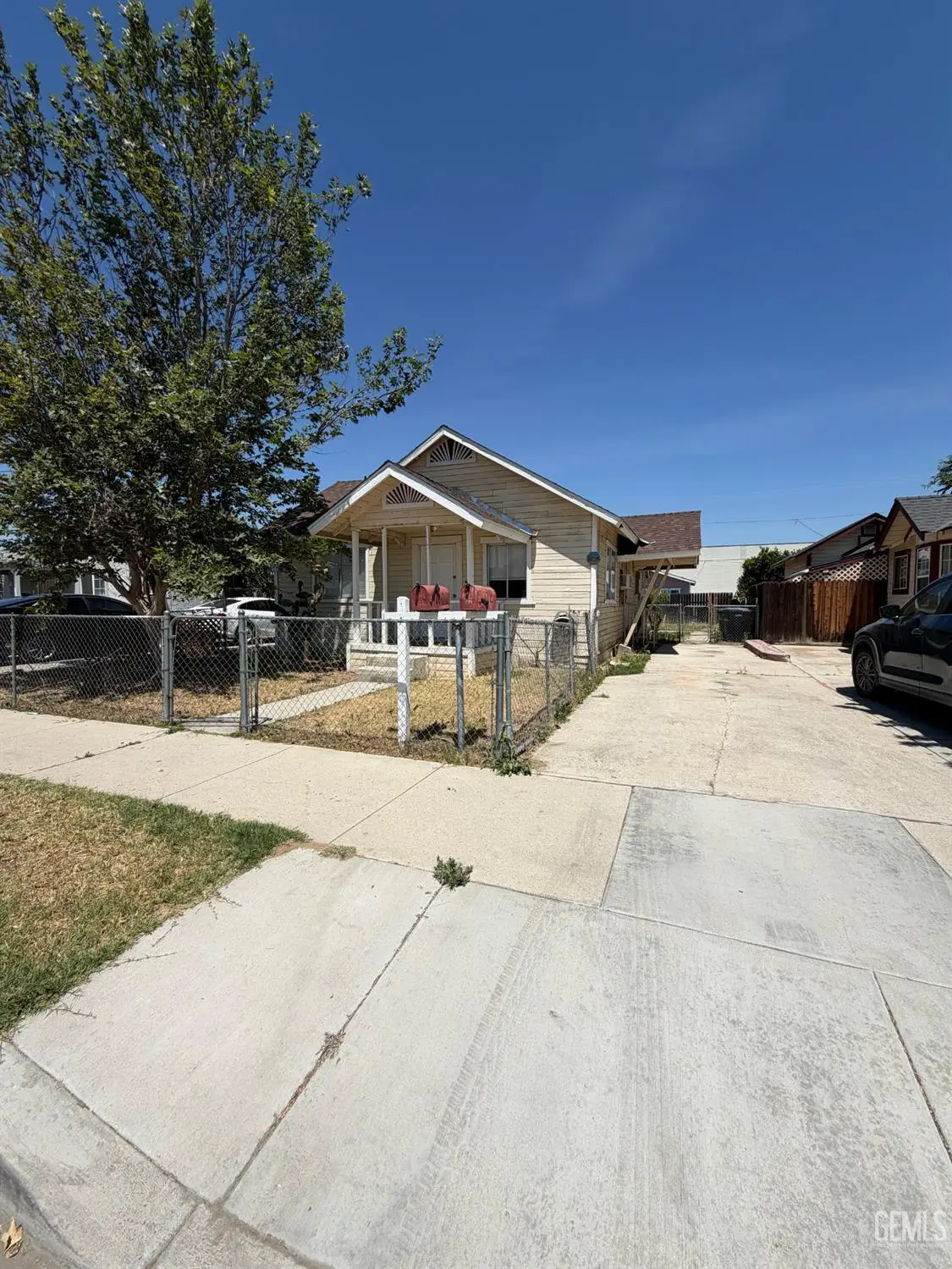 180 POSO STREET, Shafter, CA 93263 - #1