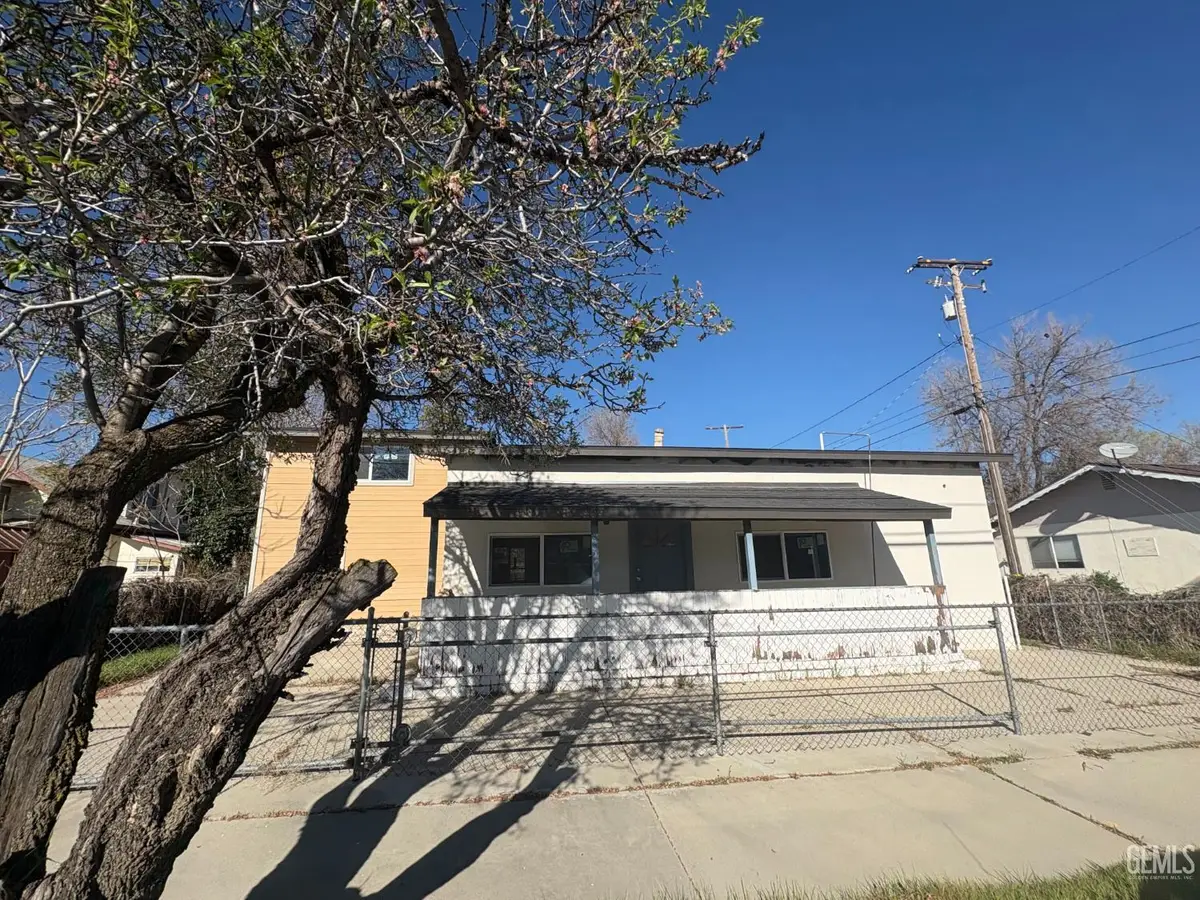313 S ROBINSON STREET, Tehachapi, CA 93561 - #1
