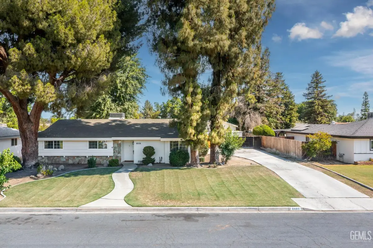6606 DESMOND AVENUE, Bakersfield, CA 93308 - #1