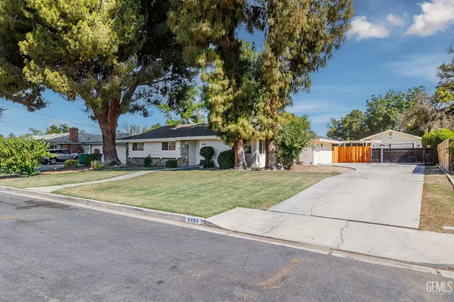 6606 DESMOND AVENUE, Bakersfield, CA 93308 - #3