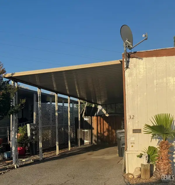 32 GOLFERS LANE, Bakersfield, CA 93308