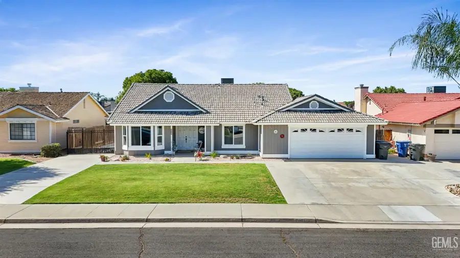 11601 JENLEE AVENUE, Bakersfield, CA 93312 - #2