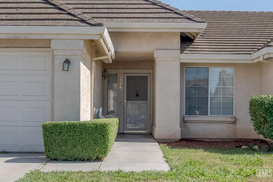 2306 COLONY MANOR DRIVE, Riverbank, CA 95367 - #3
