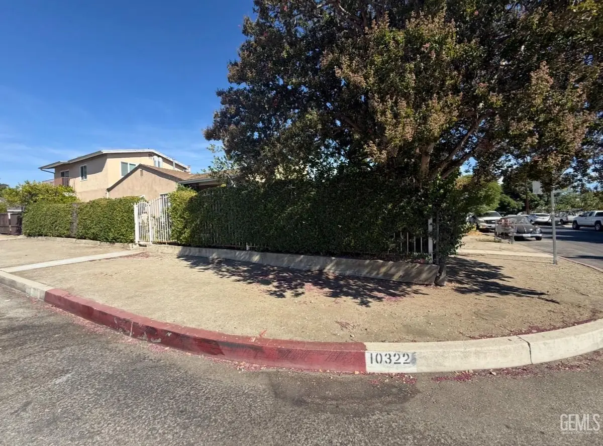 10322 RINCON AVENUE, Pacoima, CA 91331 - #1