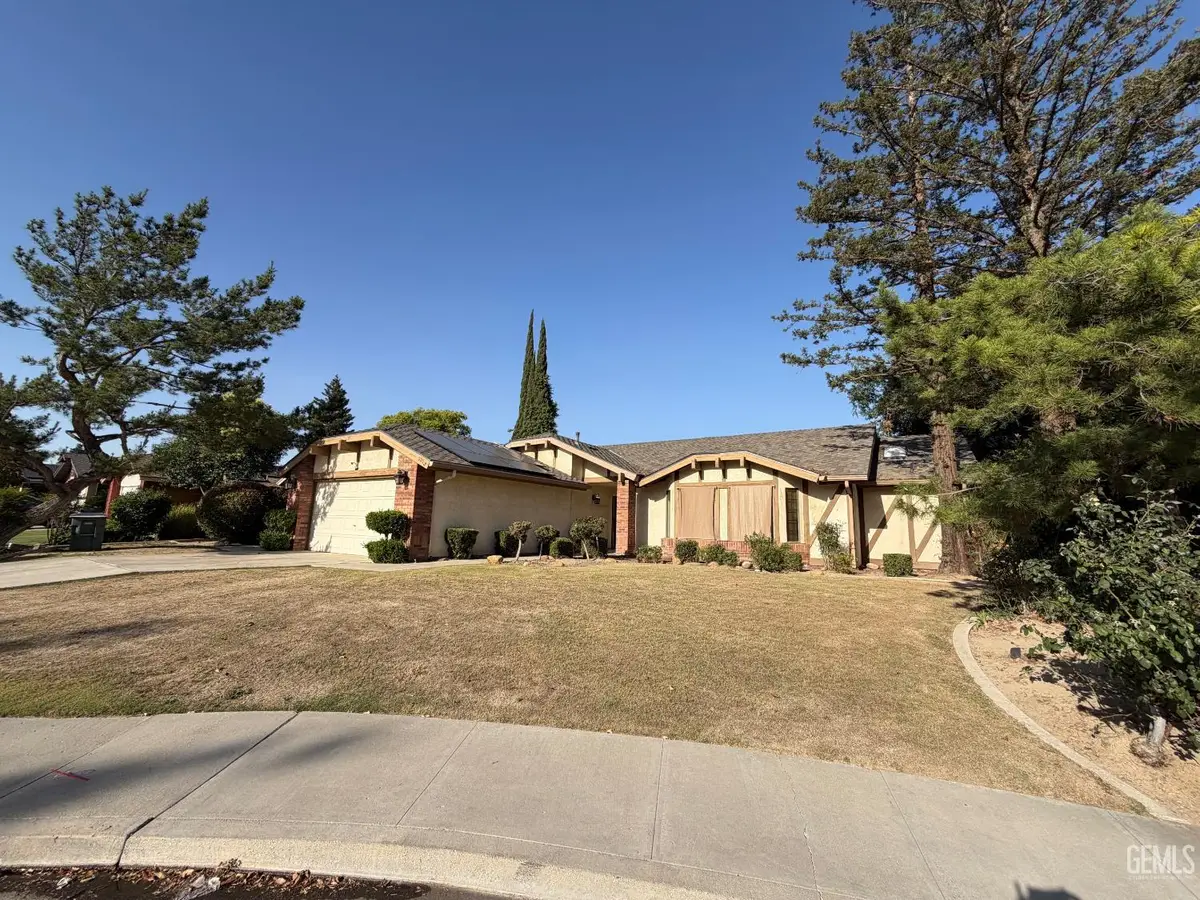 3305 MISSION HILLS COURT, Bakersfield, CA 93306 - #1