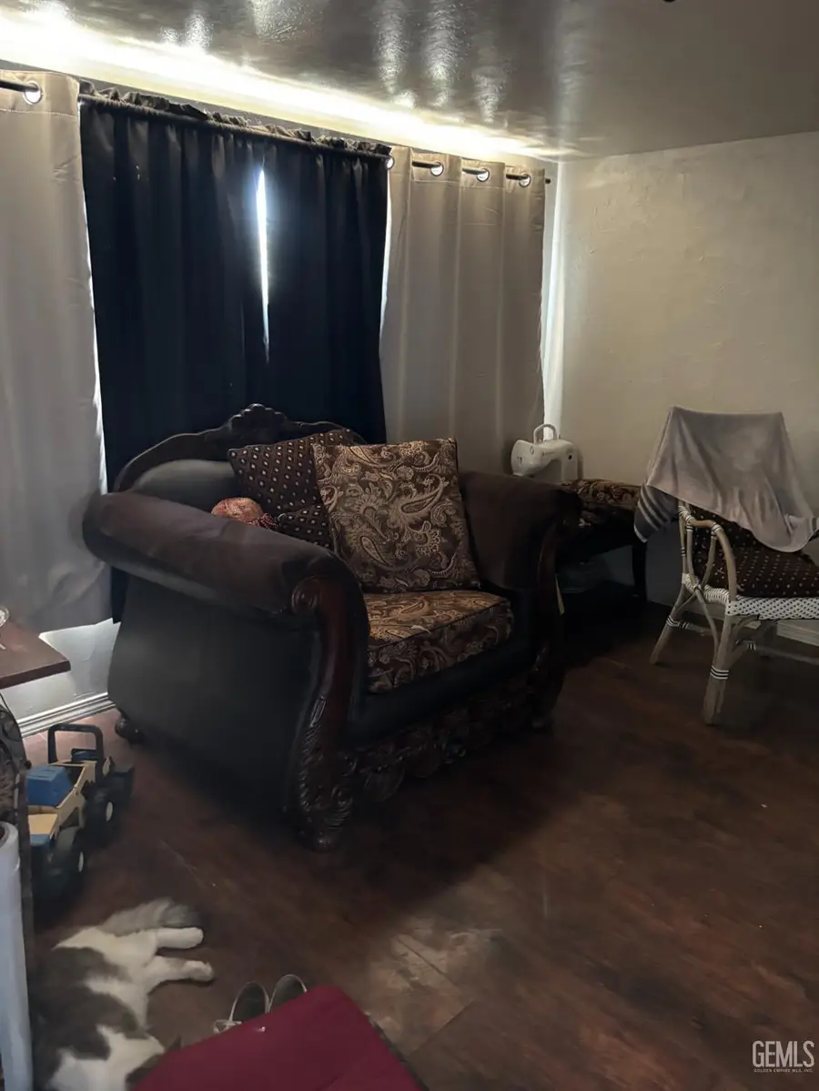 326 JEFFREY STREET, Bakersfield, CA 93305 - #2