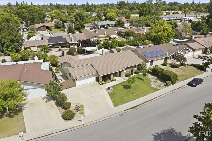 616 WINCHESTER STREET, Bakersfield, CA 93309 - #3