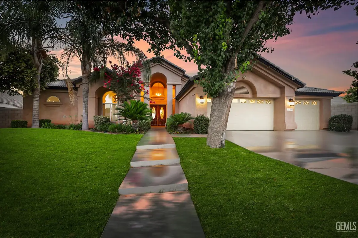 12504 CROWN CREST DRIVE, Bakersfield, CA 93311 - #1