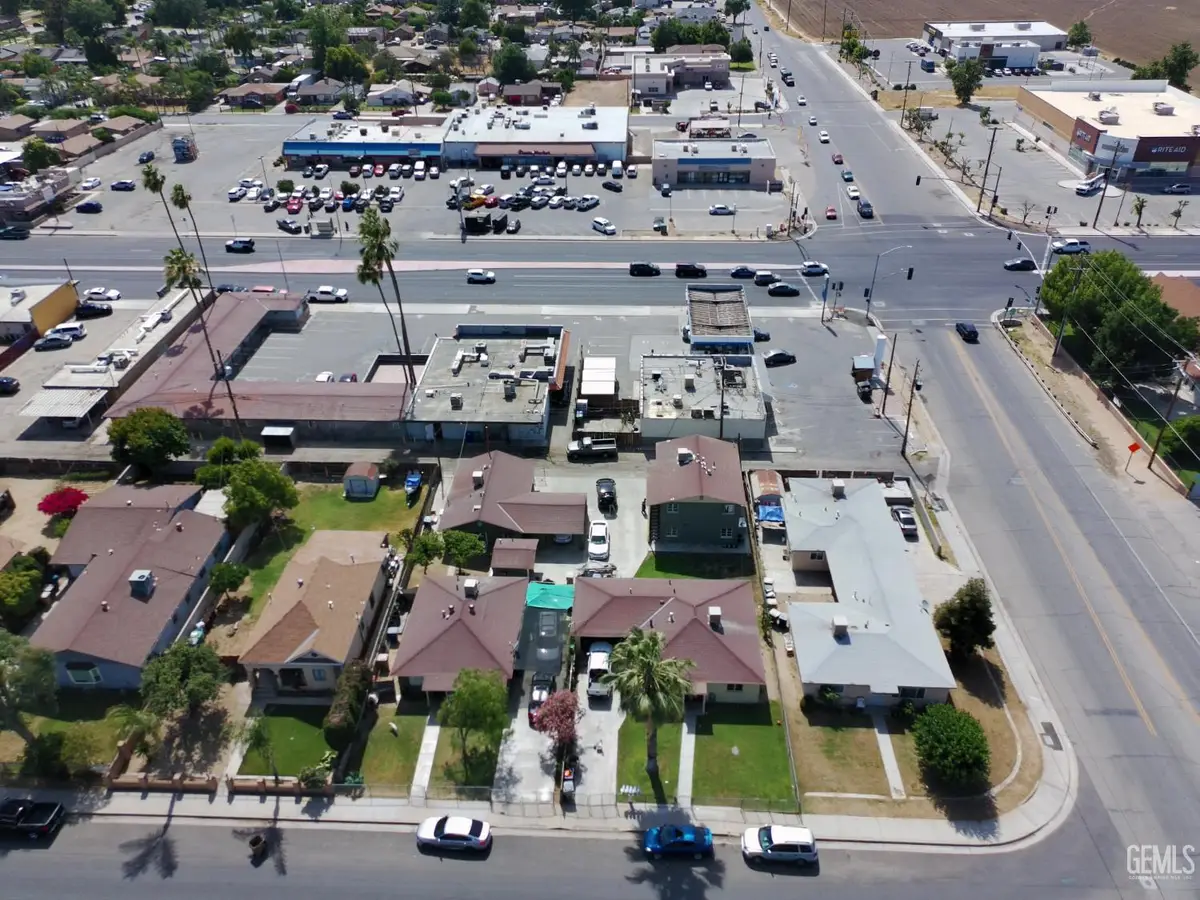 9704 VELMA AVENUE, Lamont, CA 93241 - #1