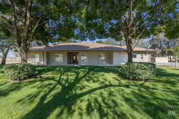 3800 S STERLING ROAD, Bakersfield, CA 93307