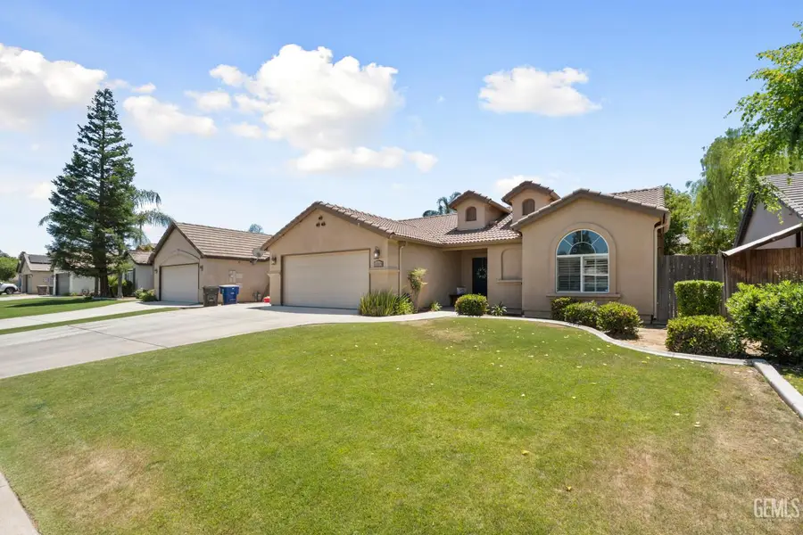 11315 PACIFIC SHORES DRIVE, Bakersfield, CA 93312 - #2