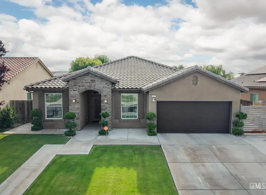 9605 SURFSIDE STREET, Bakersfield, CA 93313 - #3