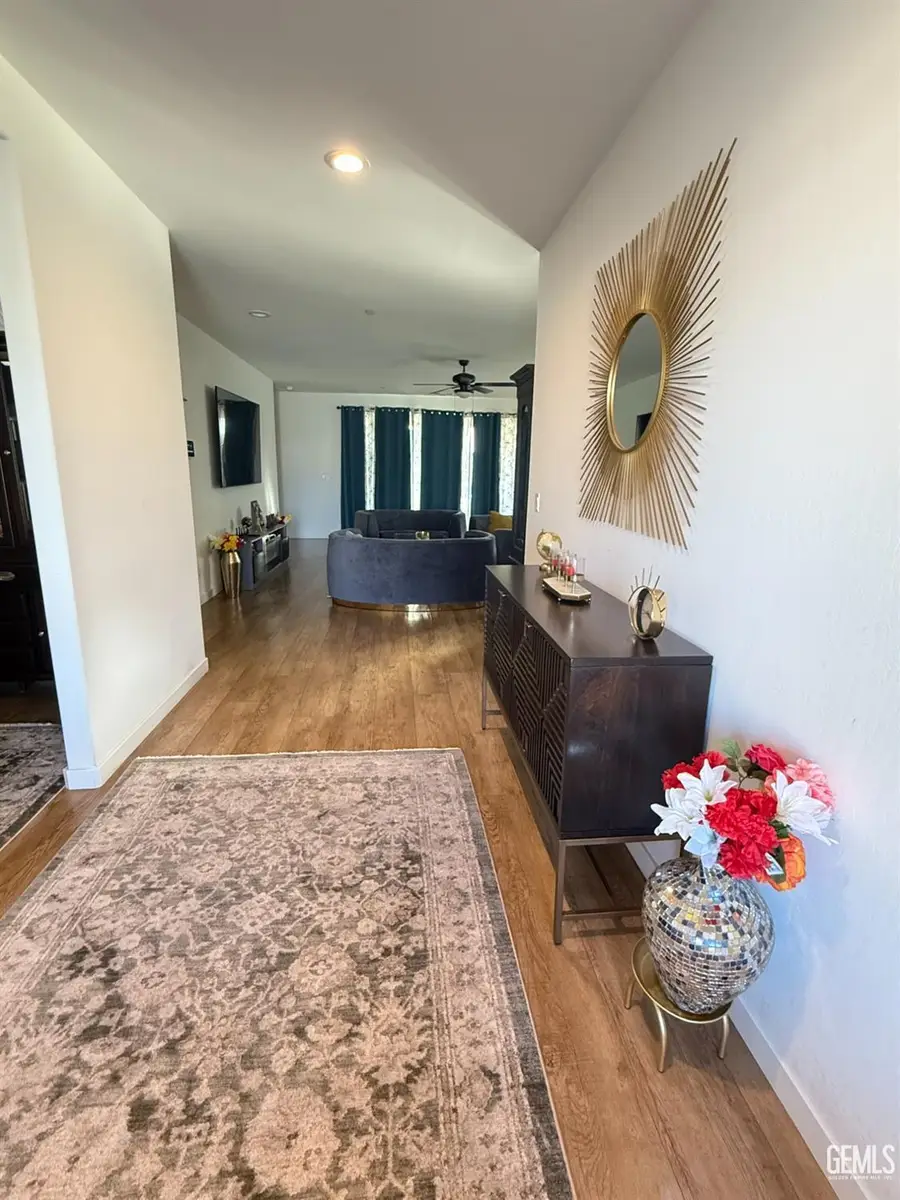 11121 ARUNDEL WAY, Bakersfield, CA 93311 - #3